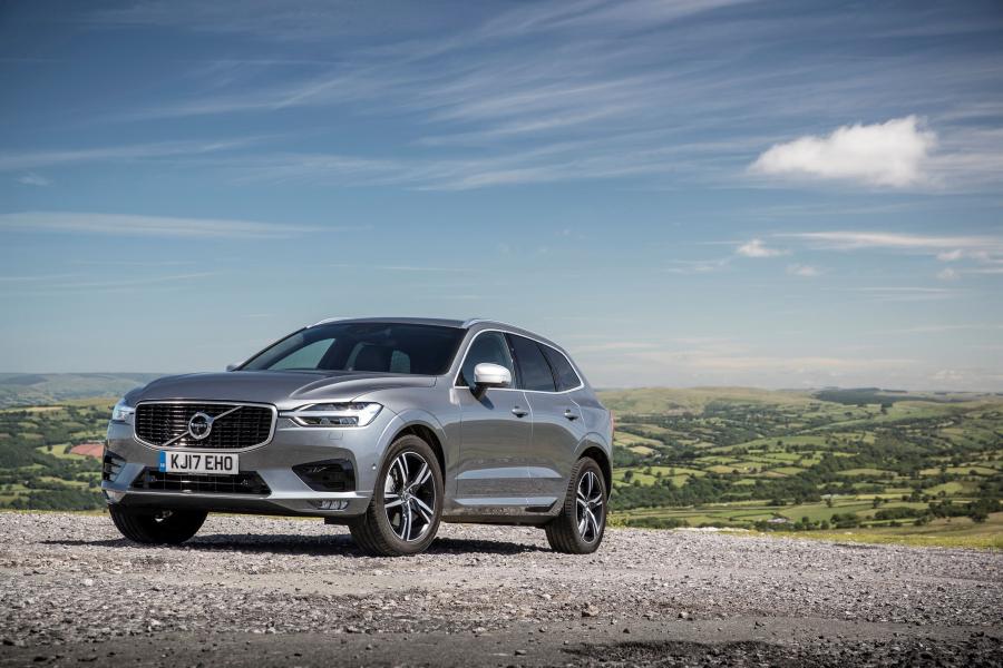  Volvo XC60 D5 R-Deisgn 2017 года  (UK) (фото 24 из 82)